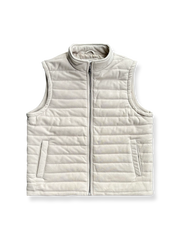 首元を温めるスタンドカラー付きの中綿ベスト