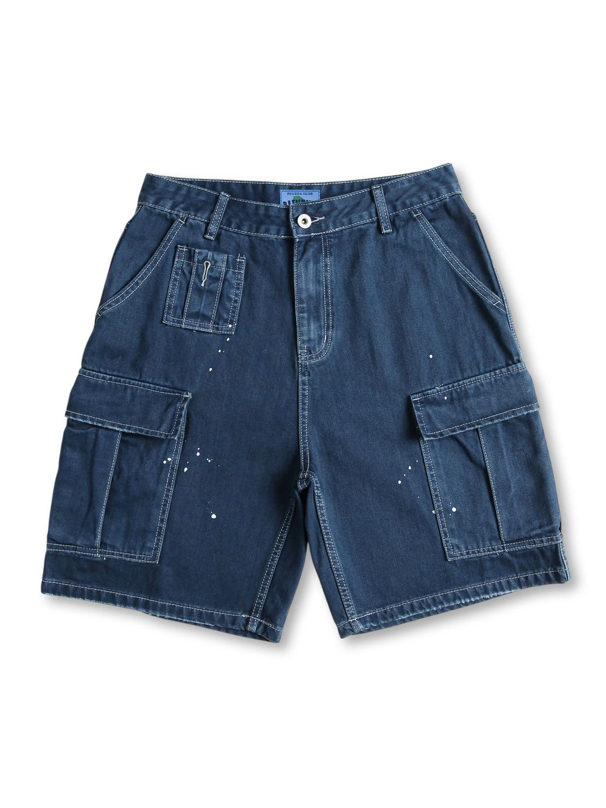 ペイントスプラッター加工が特徴のタフなコットンデニム五分丈ショーツ、実用的なカーゴポケット付き
