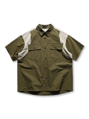ミリタリー調オリーブとグレージュパネルが特徴の速乾半袖シャツ
