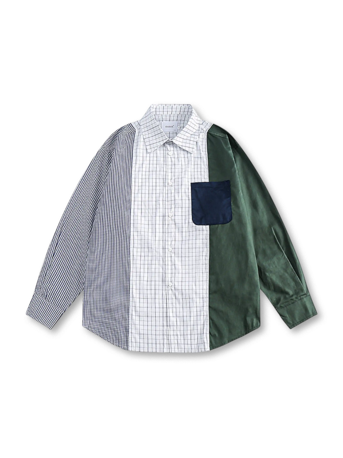 多素材パッチワークと大きめポケットが特徴のゆったりシルエットチェックシャツ。多彩なコーデに活躍。