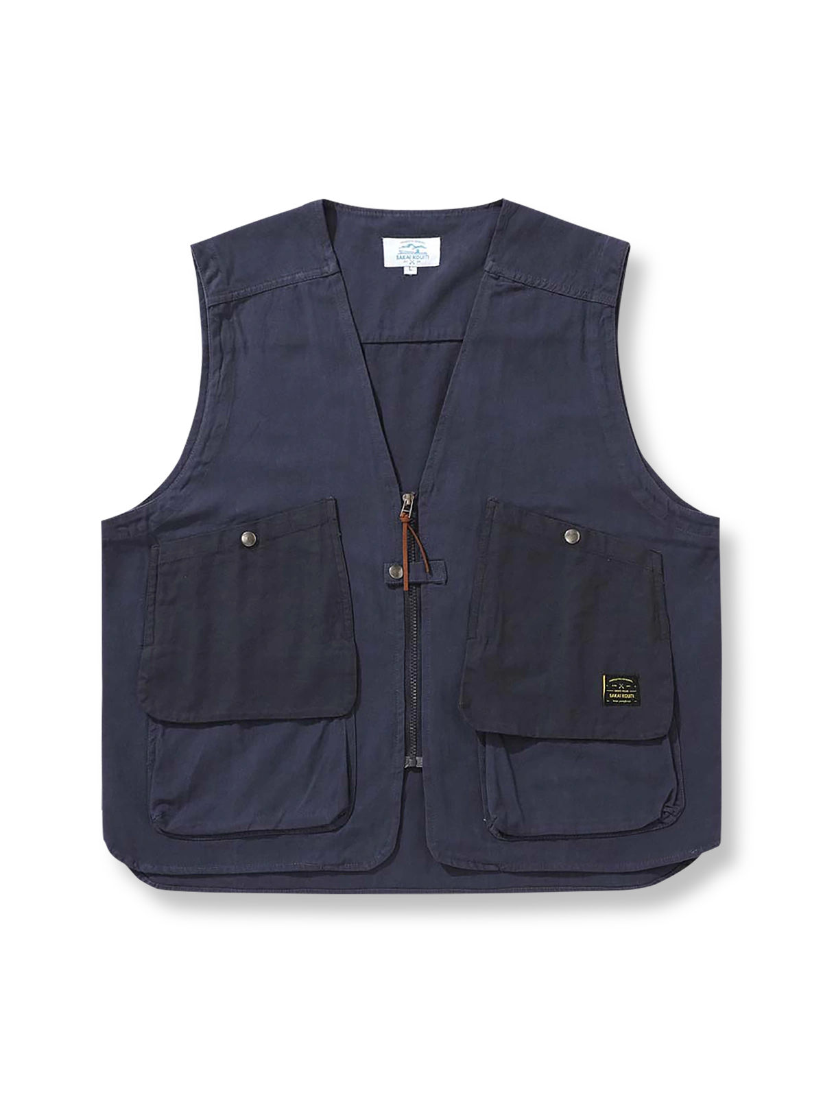 パッチワークデザインの多機能ベスト