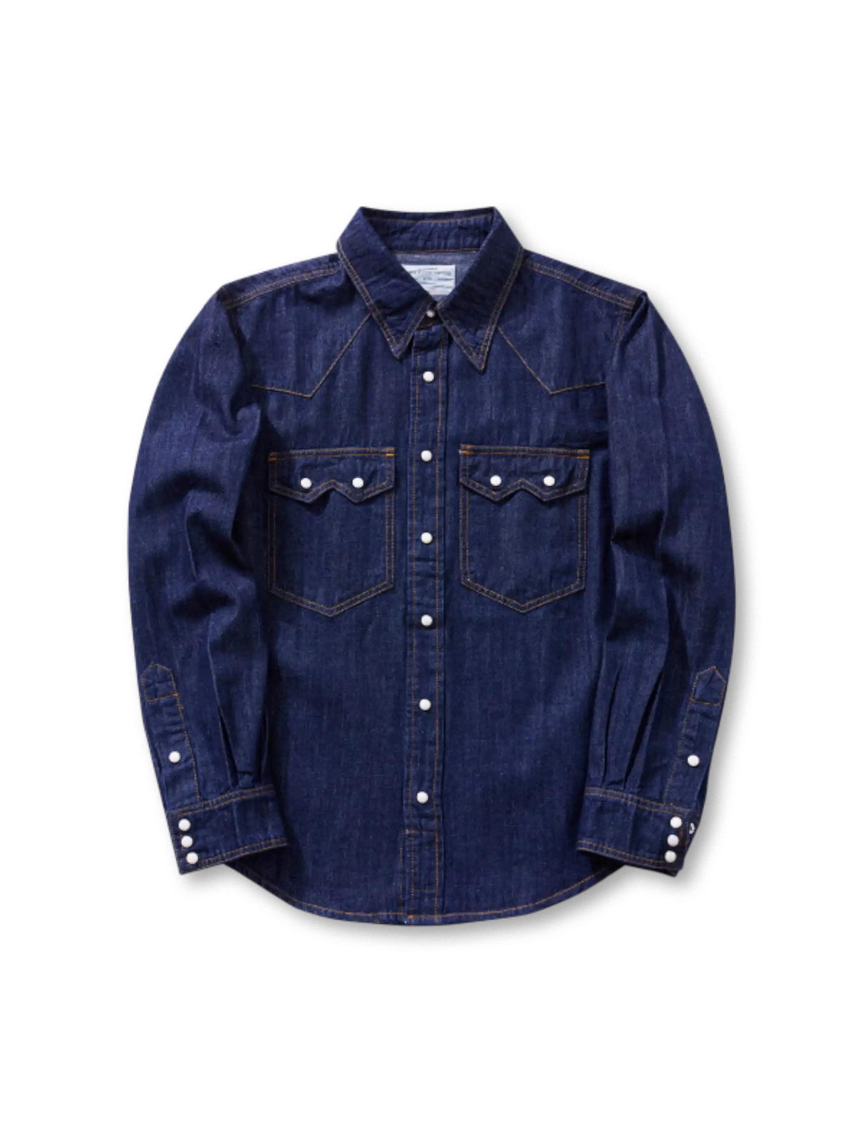 パール調スナップのデニムウエスタンシャツ、胸ポケット付き、ヨーク切替とカフスボタン仕様