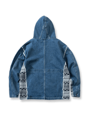 製品画像: エスニック柄パッチワークデニムフード付きジャケットの全体画像
詳細画像: 胸元の紐デザインと大容量ポケットのディテール画像