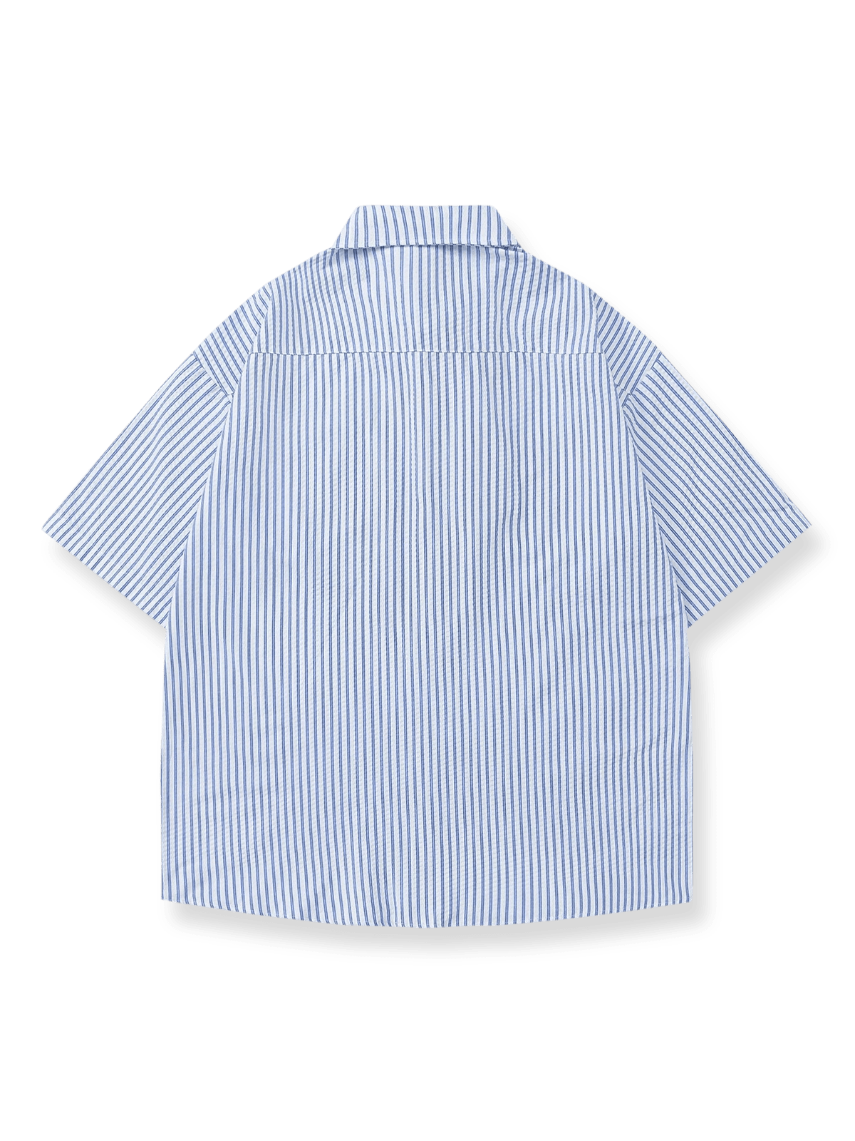 クラシックな学院風青白ストライプ半袖シャツ、シンプルなポケットとシャツカラー付き。