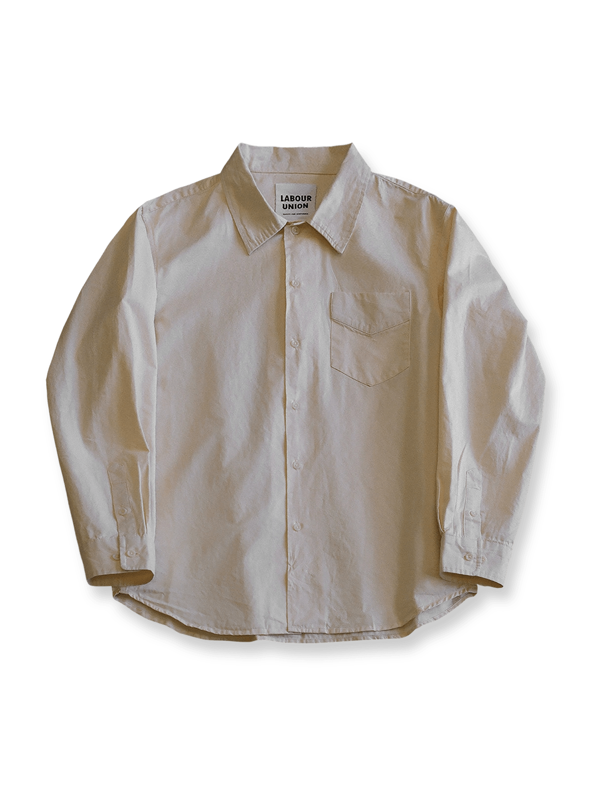 製品画像: 100%コットンのクラシックルーズフィット長袖シャツ、ホワイト、フロントビュー
詳細画像: クラシックルーズフィット長袖シャツの高品質な縫製と樹脂ボタンのディテール