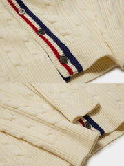 製品画像: ヴィンテージアイビー風クリケットセーター全体画像、Vネックとストライプデザインが特徴
詳細画像: クリケットセーターのストライプとVネックディテール、コットンカシミヤ混紡素材の質感