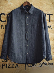 シャツの肘部パッチデザインの詳細画像 