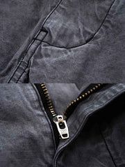 320グラムの高密度ピュアコットン素材で作られたカジュアルショーツの繊細なテクスチャーと質感の詳細。