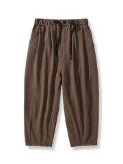 ブラックのジョガードローストリングパンツの平置き画像