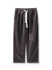 コーデュロイパッチ付きワイドパンツの全体像