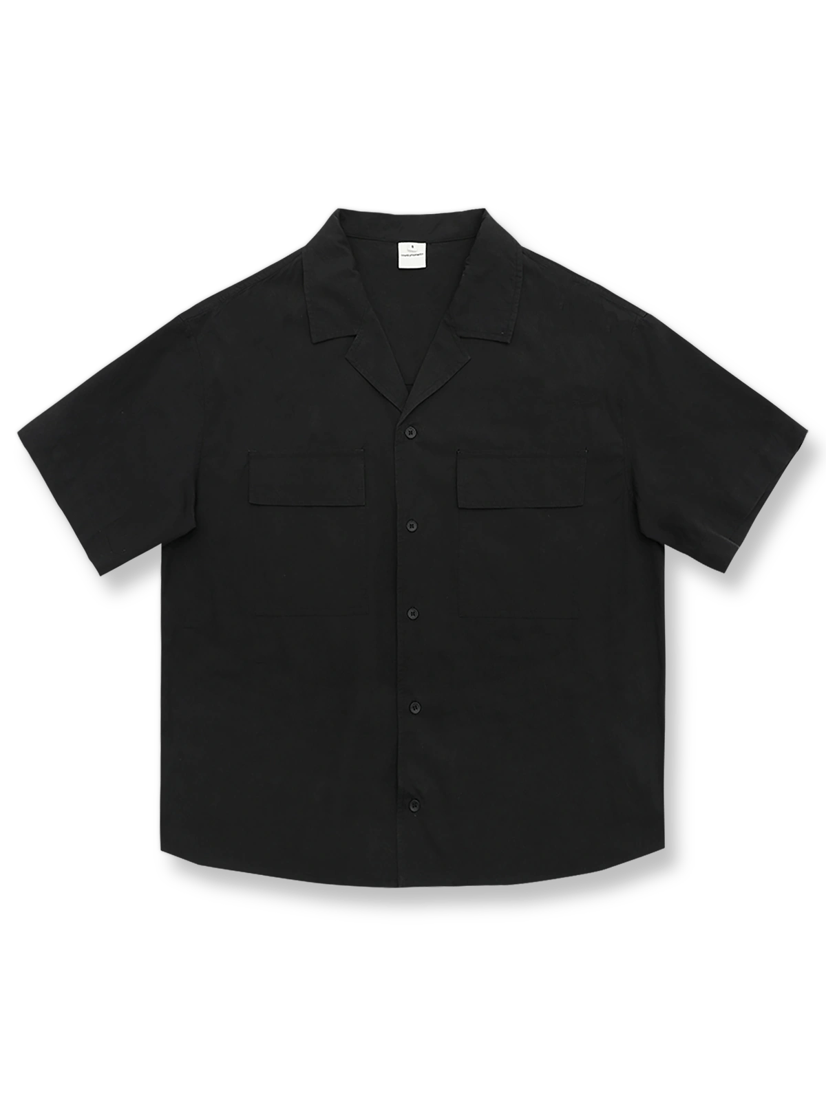 エンザイムウォッシュ加工のアメリカンキューバカラーワークポケット付きショートスリーブシャツの全体像