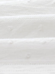 詳細画像: スクエアネックとレースデザインの詳細画像