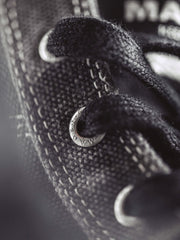 CLASSIC ハイカット スニーカー