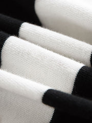 黒と白の横 ストライプ 長袖Tシャツ