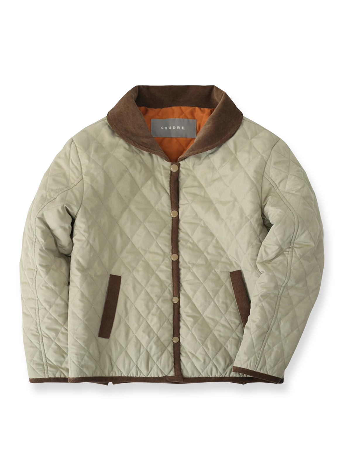 ピーターパンカラーとダイヤ柄キルティングが特徴のレトロなコート