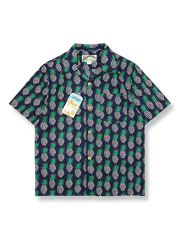 パイナップル柄のハワイアン半袖シャツ
