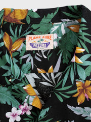 ハワイ花柄　黒色アロハシャツ