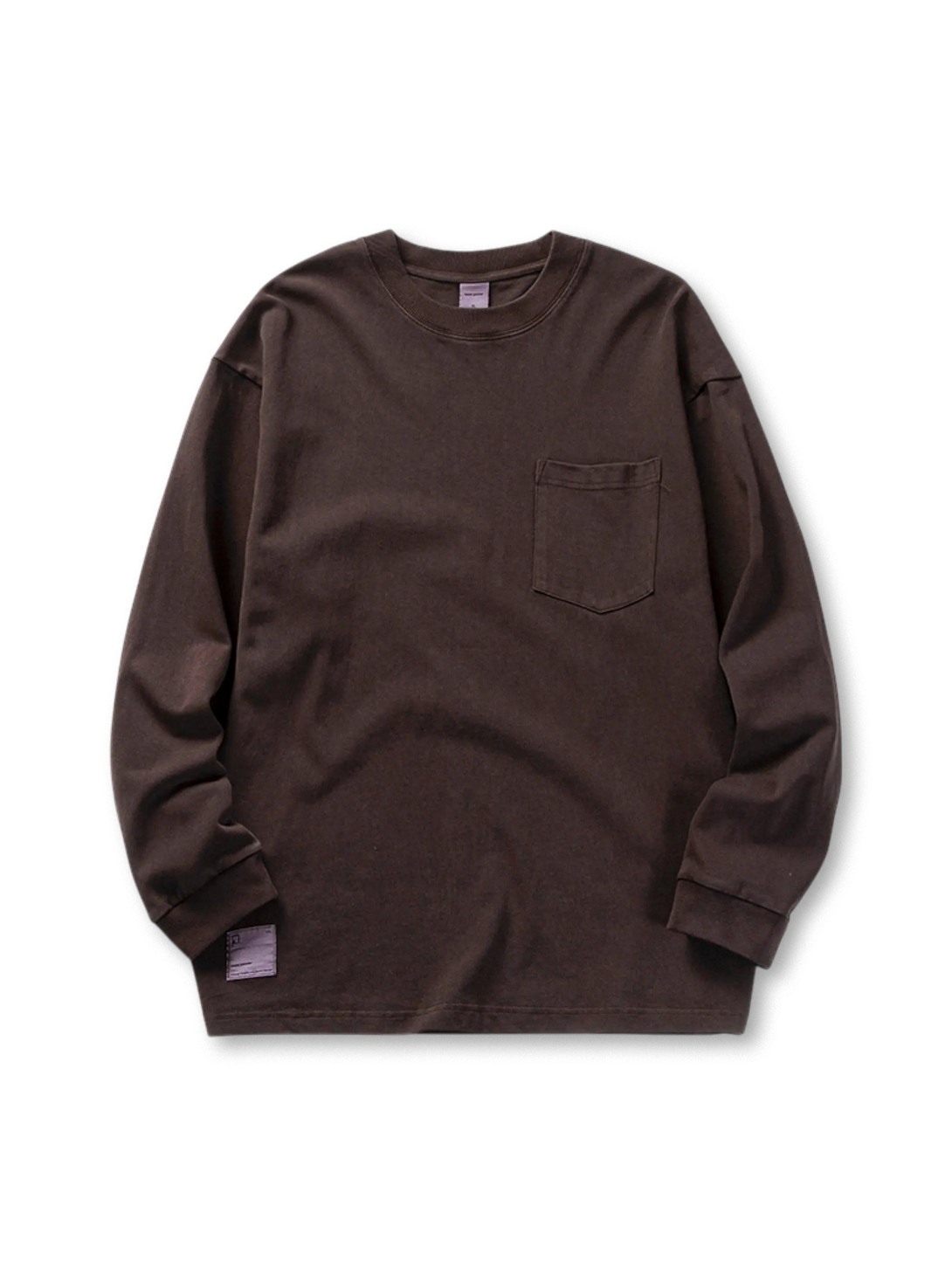 ダブルヤーンの厚手平織り生地使用。胸ポケットとリブ仕様が特徴の上質ロングスリーブTシャツ。