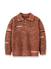 ポロカラーのニットセーター。