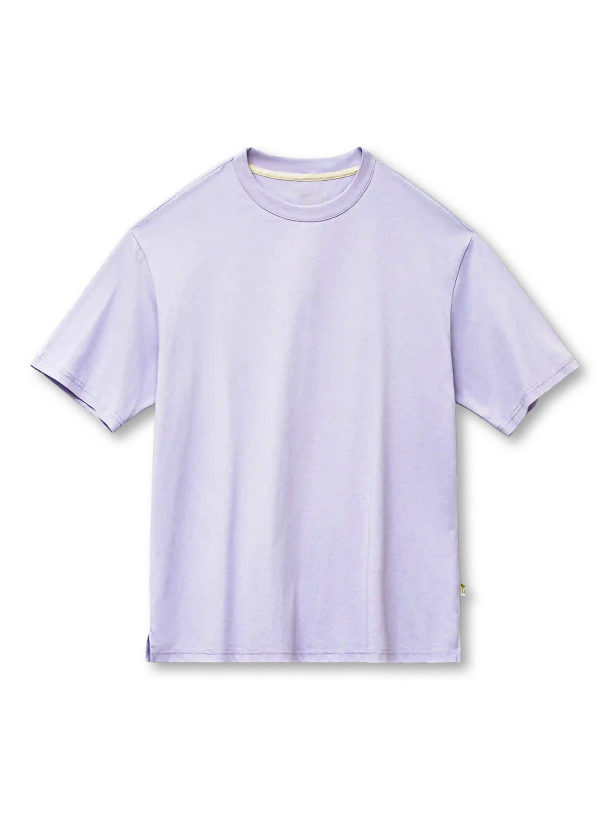 チャコールの無地クルーネックTシャツ、ドロップショルダーのゆったりとしたシルエット