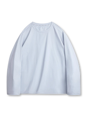 速乾抗菌機能を備えたアメリカンカジュアルスタイルの長袖Tシャツ。涼しく快適な着心地が特徴。