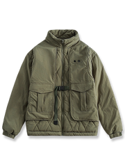 キルティングフェイクレイヤード中綿ジャケット。