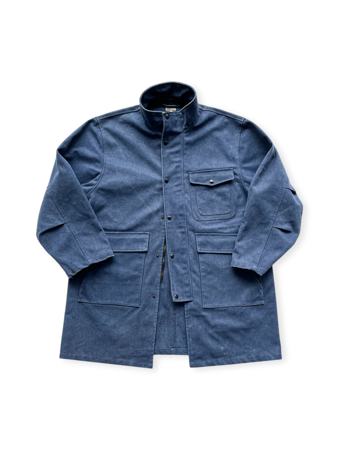 M-1951 PARKA原型の厚手碧紋染めキャンバス製ヴィンテージミリタリーコート。多機能ポケットと調節可能袖口付き。