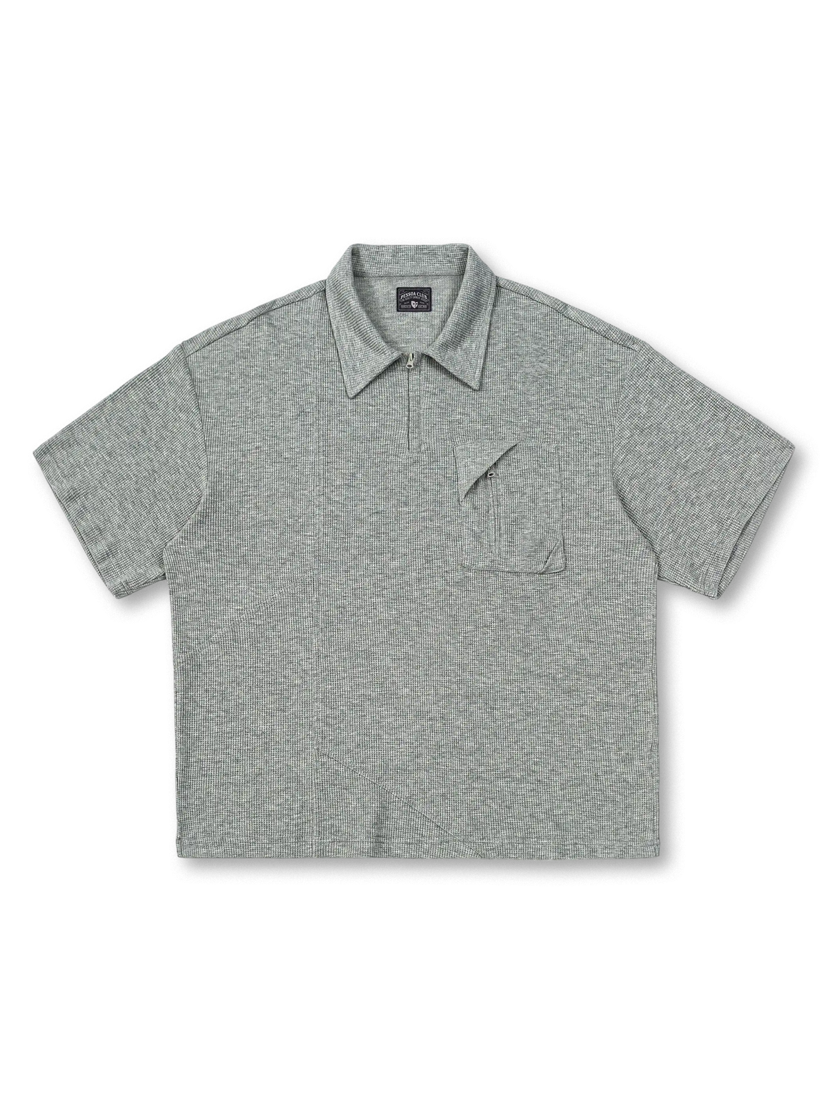 ワッフル編みとミニマル配色が映えるレトロワッフルポロシャツ