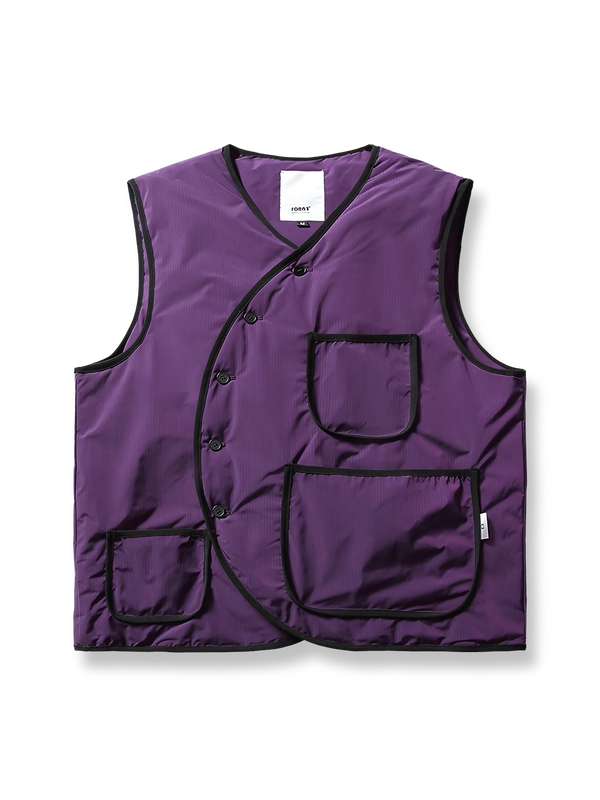retro_bicolor_quilted_vest_lapel_collar
伝統的な合わせ襟とバイカラーが特徴の軽量中綿ベスト