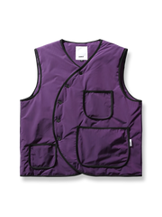 retro_bicolor_quilted_vest_lapel_collar
伝統的な合わせ襟とバイカラーが特徴の軽量中綿ベスト