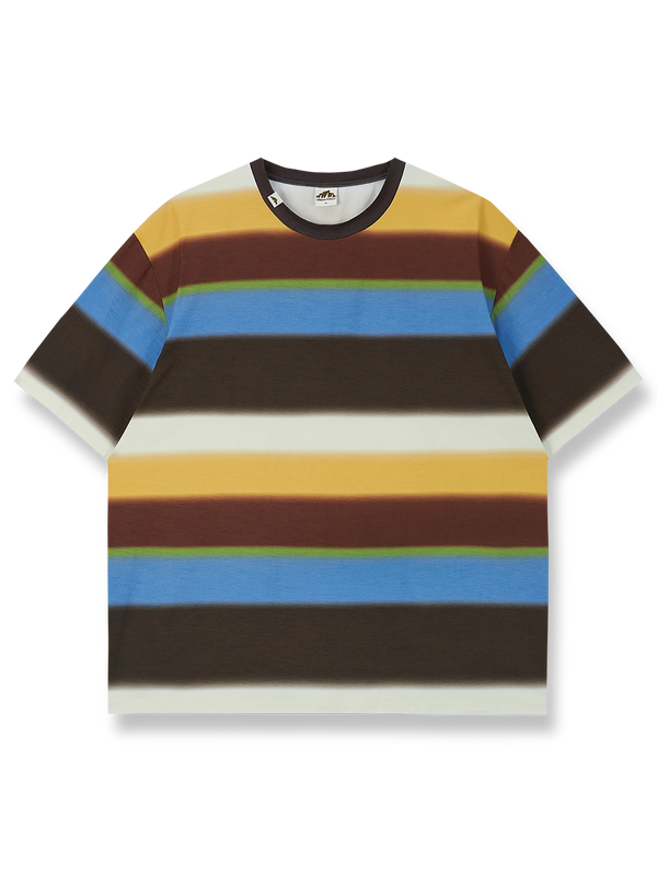 籐編み籠インスピレーションのフェードボーダープリント速乾半袖Tシャツ。