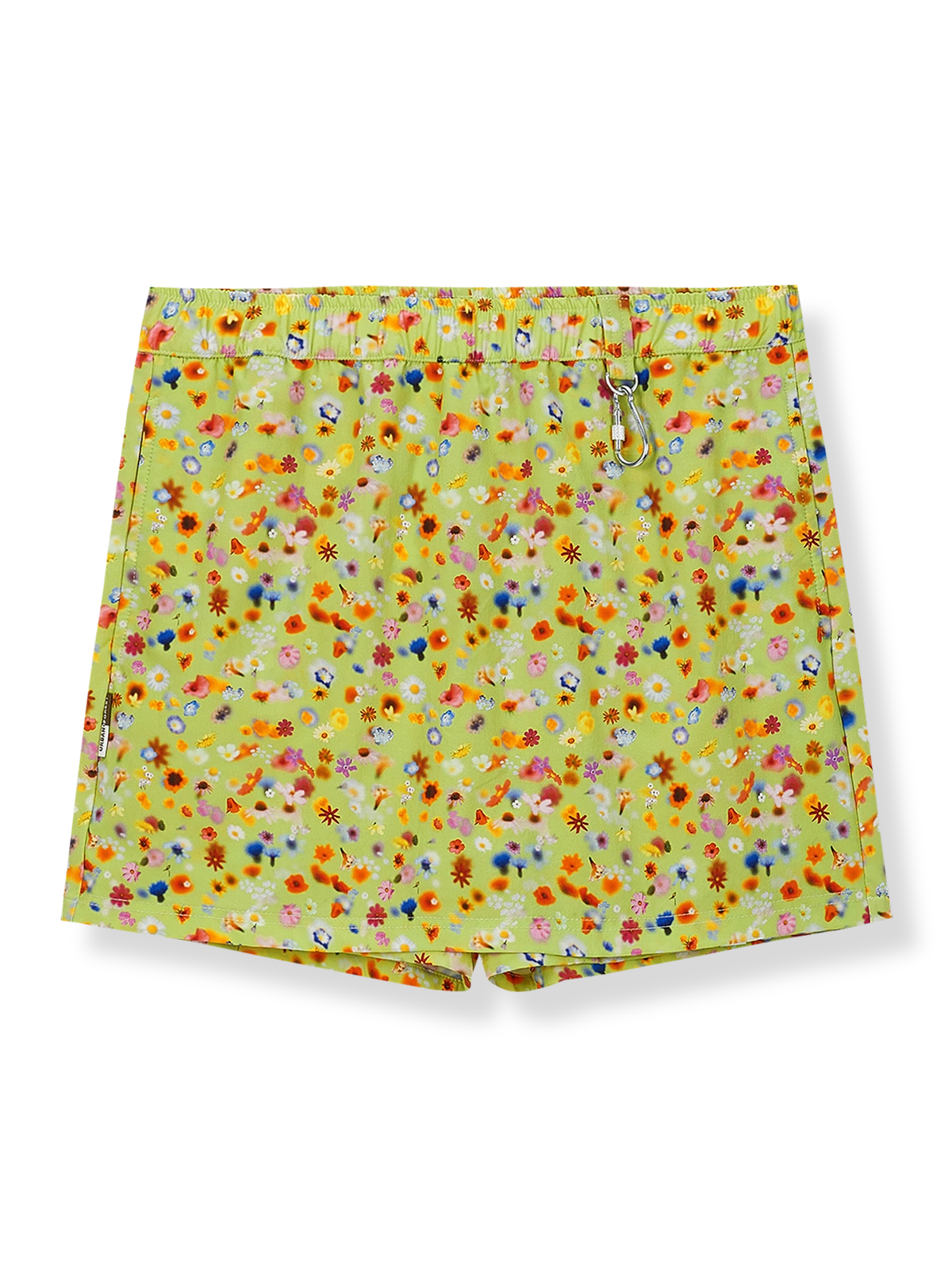 レトロプリントが映える速乾ストレッチ素材のアウトドアスカートパンツ。