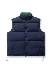 両面で楽しめるヴィンテージ風リバーシブルダウンベスト