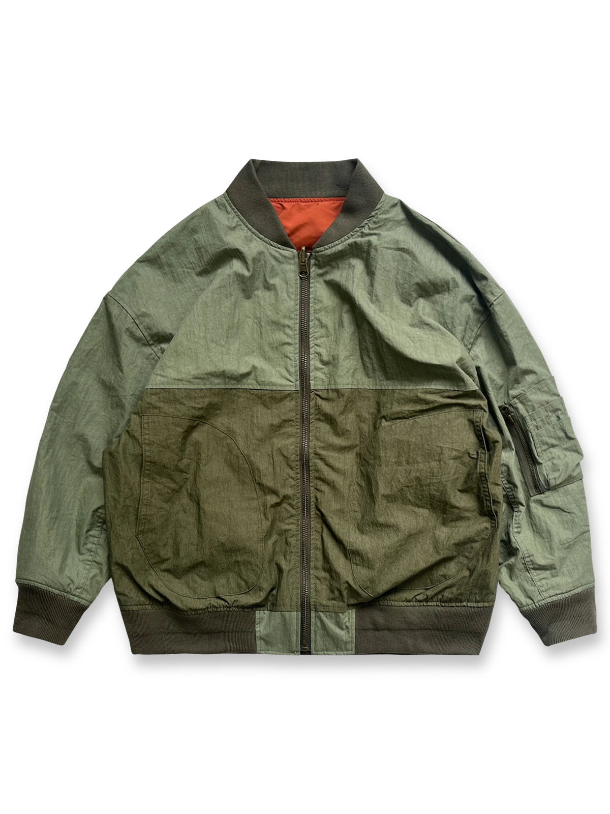 アーミーグリーンとオレンジの2面仕様リバーシブル中綿ジャケット