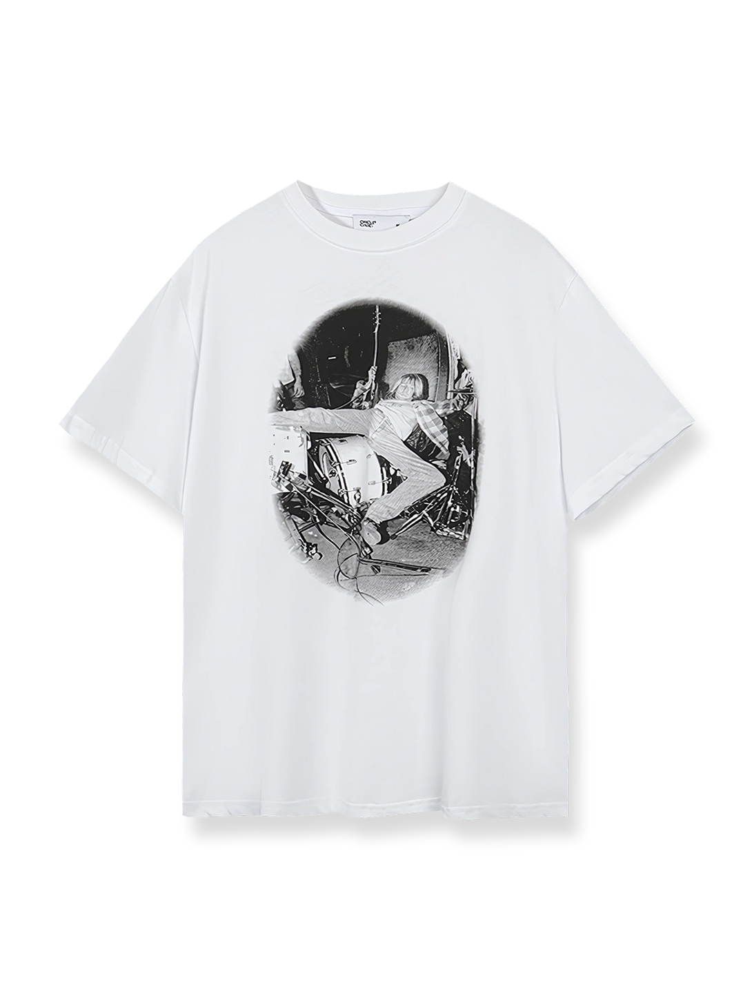 カート・コバーンのロックプリントが映えるクラシックTシャツ