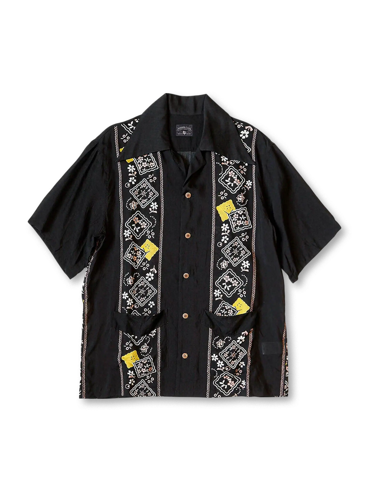 桜とスマイルクッキーのレトロプリントが映えるリヨセルキューバカラーシャツ
