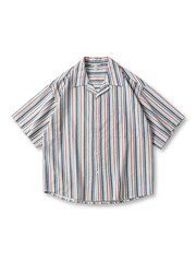  バブル格子テクスチャーと多機能ポケットが特徴のシアサッカーショーツ