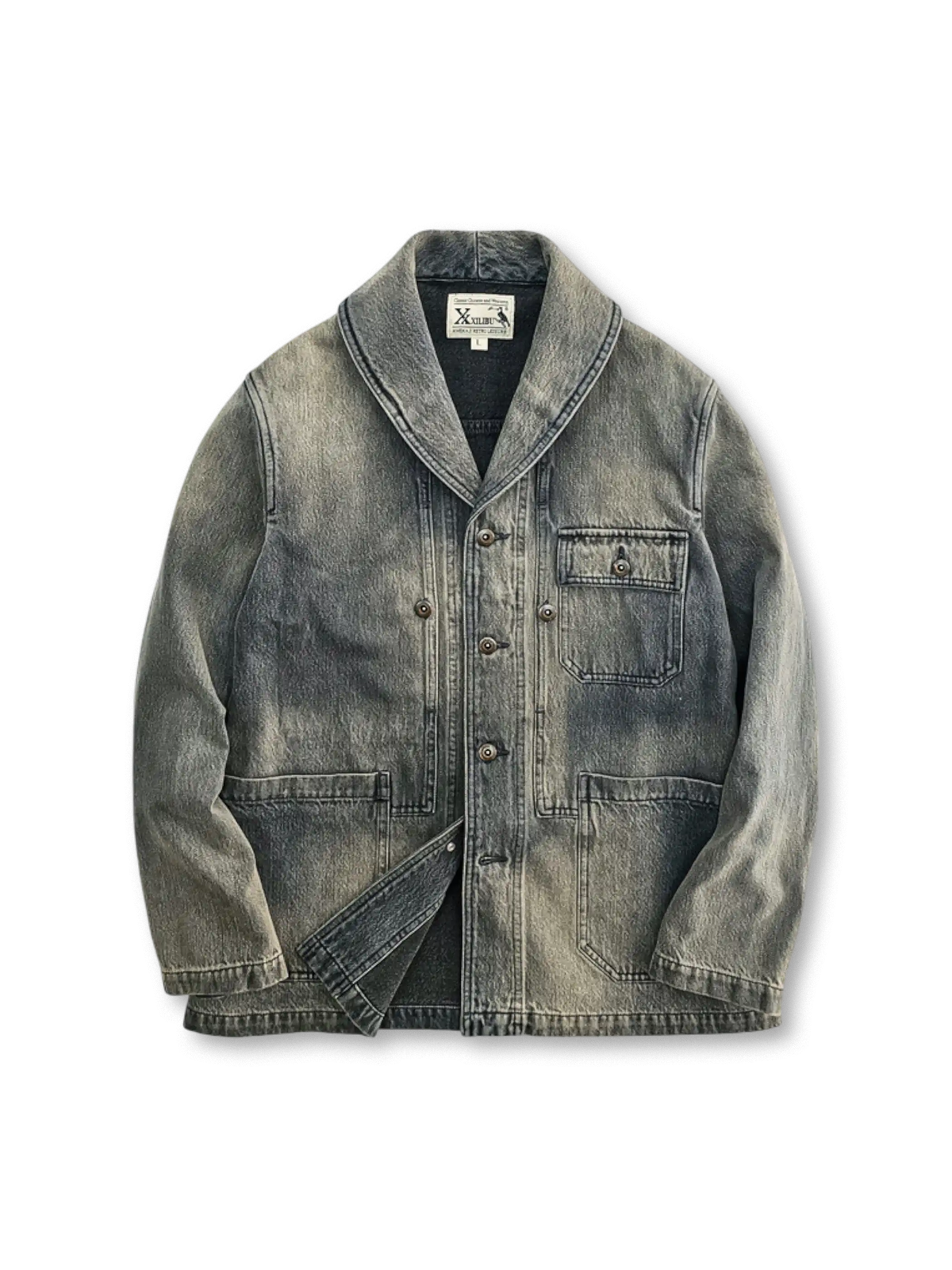 ショールカラーと三重染色加工が特徴の13.4oz硫化染ブラックデニムワークジャケット。耐久性とヴィンテージ感を兼備。