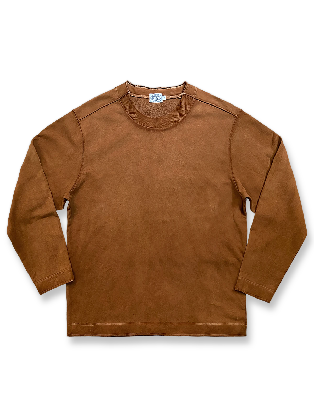 薯莨染めの黄褐色トーンとフリンジを配したワイドスウェット。ネック、袖口、裾のフリンジが特徴のヴィンテージスタイルアイテム。