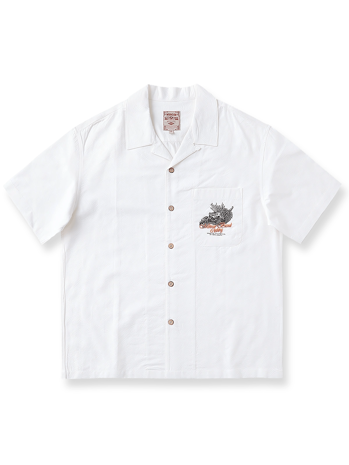 スカルとドラゴンの刺繍が施されたキューバンカラー半袖シャツ