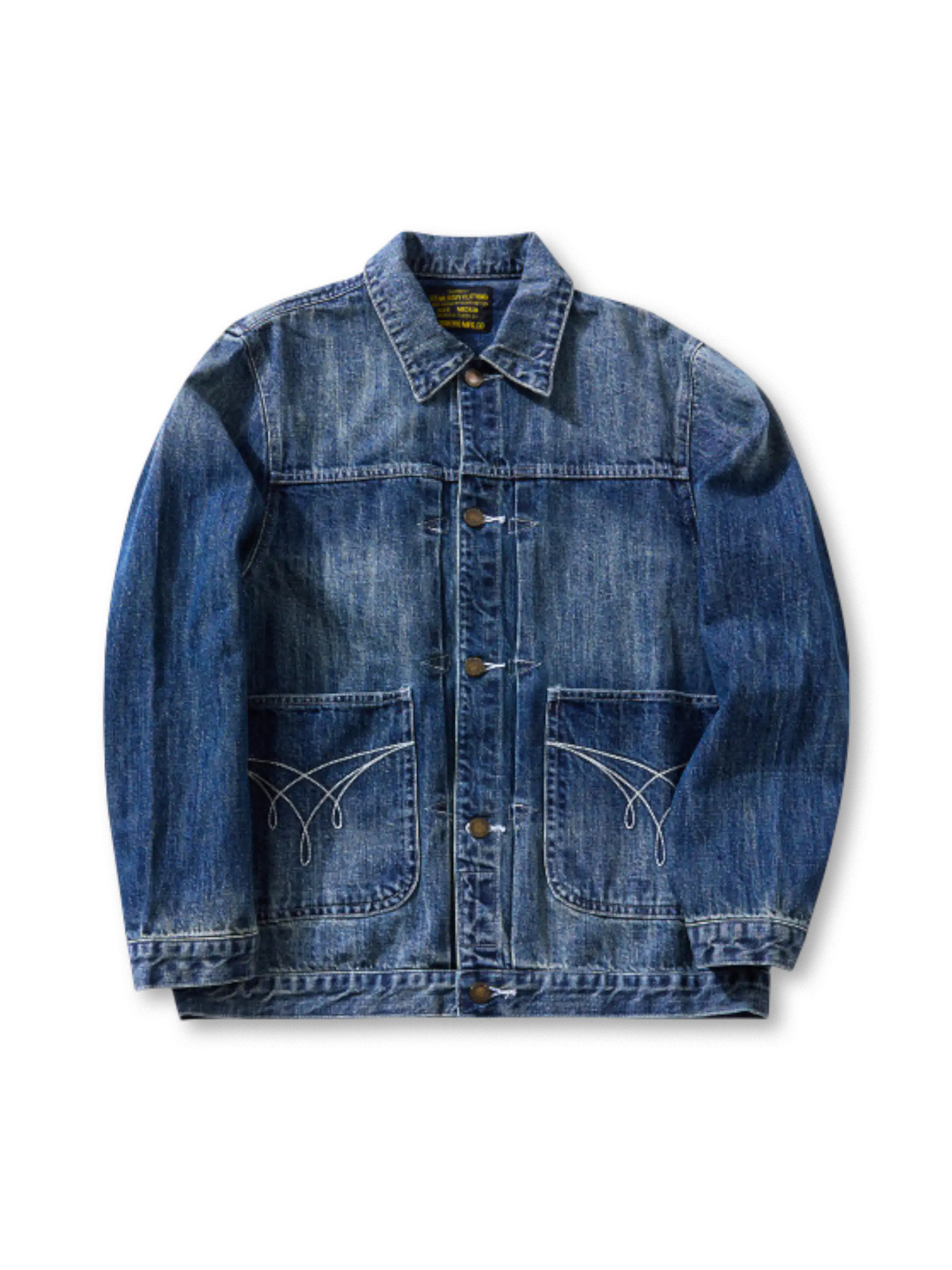 洗い加工のスラブデニムジャケット、フロントボタン仕様、前面に大きなパッチポケットと袋花ステッチ入り