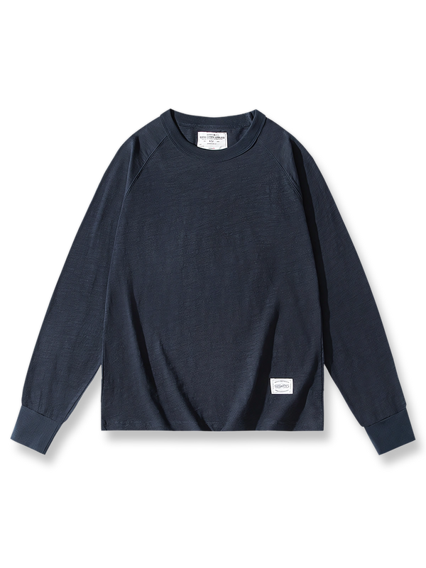 スラブコットン素材のレトロな長袖クルーネックTシャツ