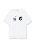 ミリタリーの美学を現代に再構築したルーズTシャツ