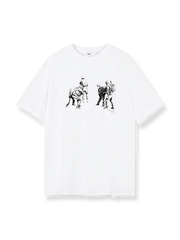 ミリタリーの美学を現代に再構築したルーズTシャツ