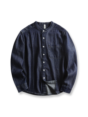 スタンドカラーとウォッシュドデニムが融合した上品なアメリカンシャツ