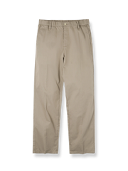 ストレート＆テーパードシルエットのカジュアルカーキパンツ