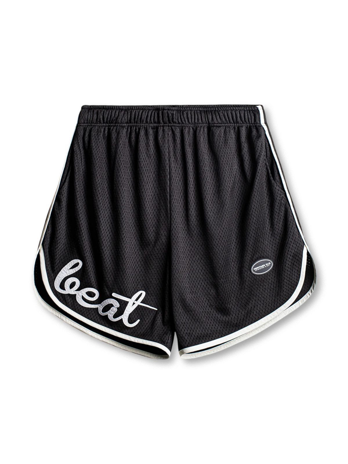 70〜80年代路上バスケ由来のダブルレイヤーメッシュとストリートパッチが特徴のショーツ