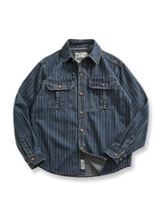 縦ストライプとワークポケット、ヴィンテージウォッシュ加工が特徴のヘビーデニムワークシャツの全体像。