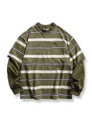 レイヤード風ストライプ柄とルーズフィットが特徴の長袖Tシャツ。