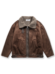 スエード調の表地とラムファー裏地が特徴の中綿ジャケット